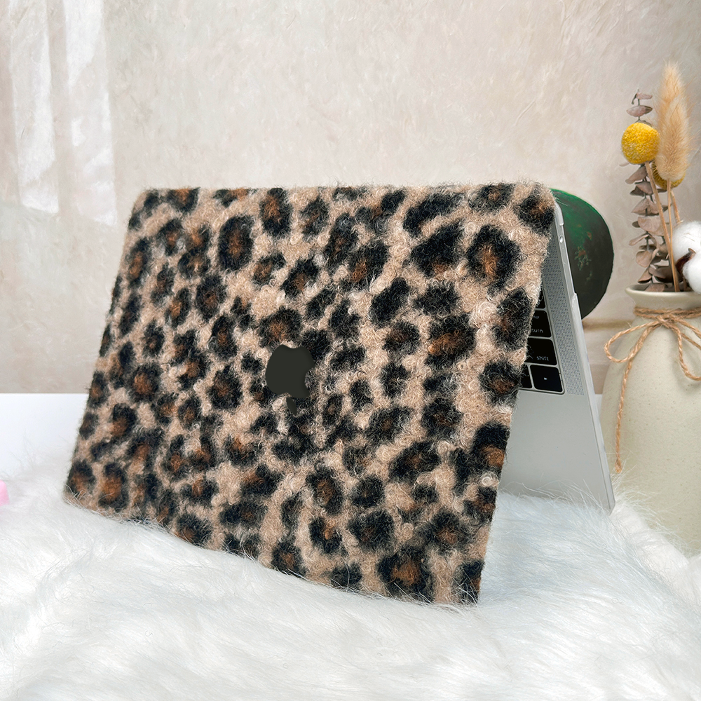 Carcasa para MacBook de Felpa de Peluche Leopardo - Vivaldo.