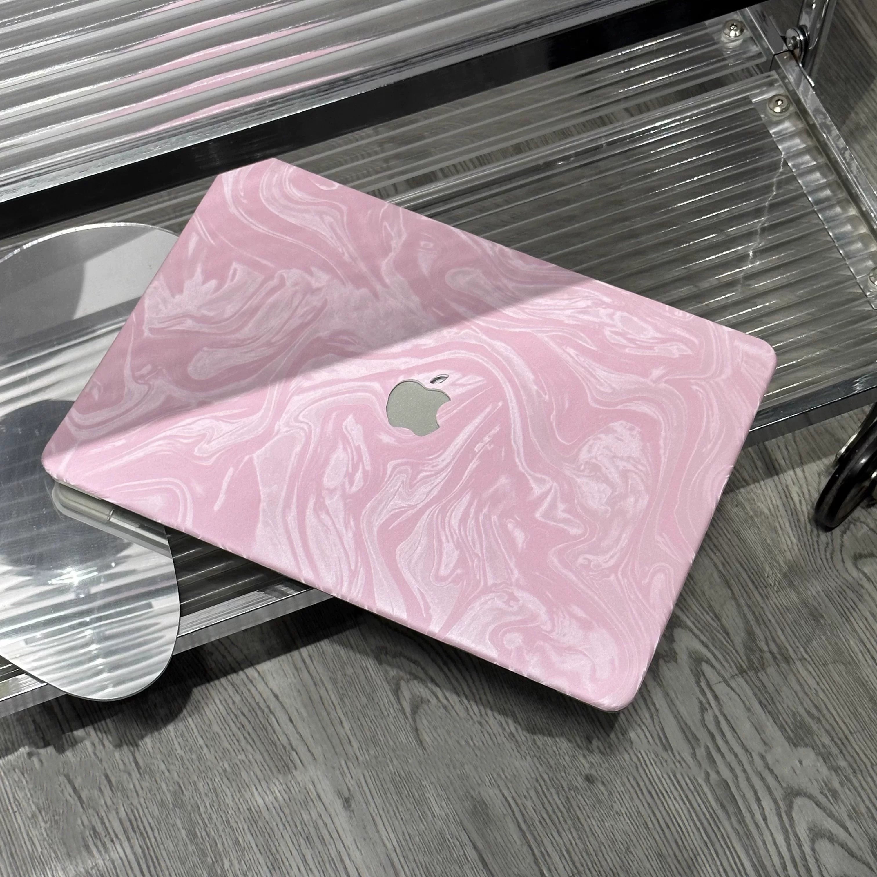 Carcasa para MacBook con Efecto Aguas en Rosa "Pink Cloud" - Vivaldo