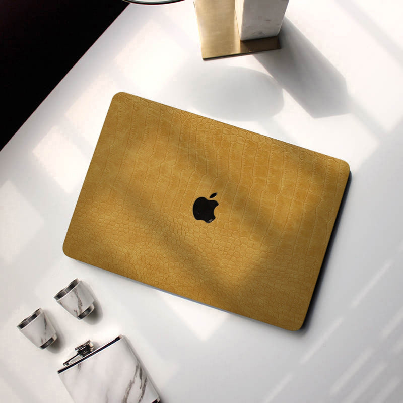 Carcasa para MacBook de Cuero Sintético de Cocodrilo Mostaza Antique - Vivaldo