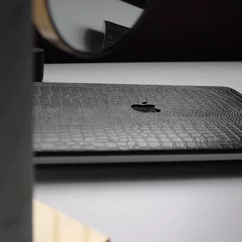 Carcasa para MacBook de Cuero Sintético de Cocodrilo Negro