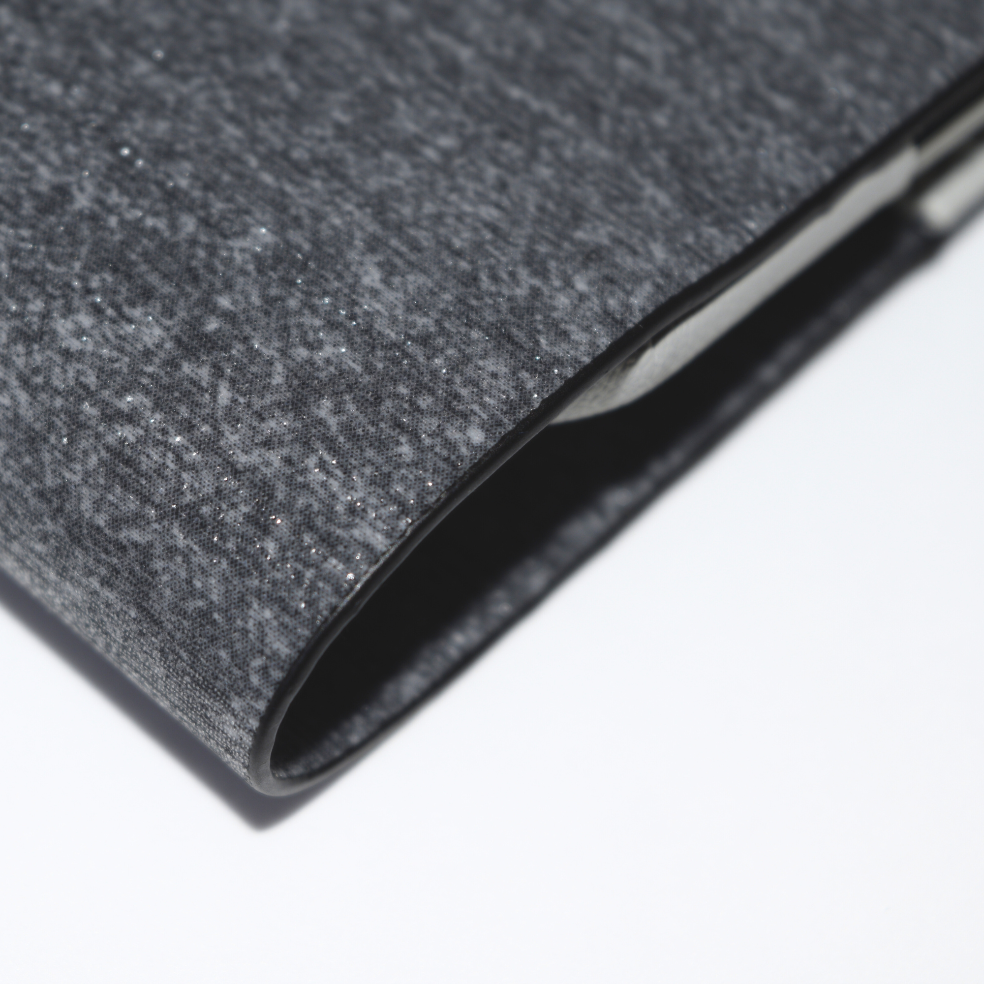VoltSleeve Funda para Portátil con Carga Inalámbrica