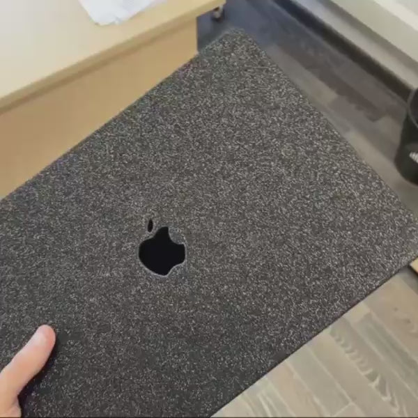 Carcasa para MacBook con Brillo en Color Negro - Vivaldo.